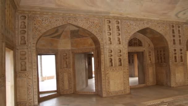 Palace interior in Agra fort - India — Stock Video