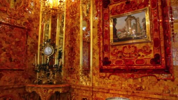 Amber room in Pushkin St. Petersburg Russia — Stock Video