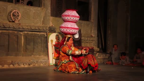 Danzas de la India - vista en Udaipur Rajasthan — Vídeo de stock