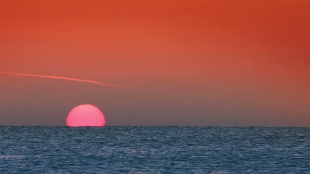 Sunset over sea — Stock Video