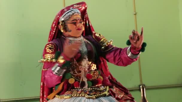 Kathakali - национальное театрализованное представление в штате Керала, Индия — стоковое видео