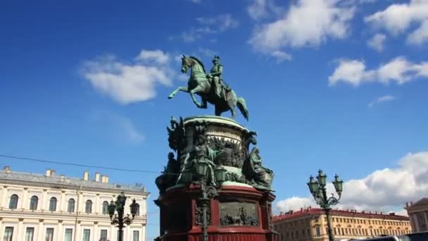러시아 세인트 피터스버그에서에서 니콜라이 황제 동상 — 비디오