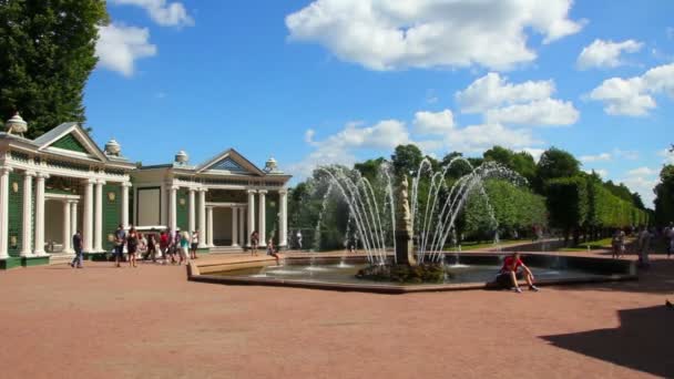 Eva fontanna w peterhof parku st. petersburg Rosja — Wideo stockowe