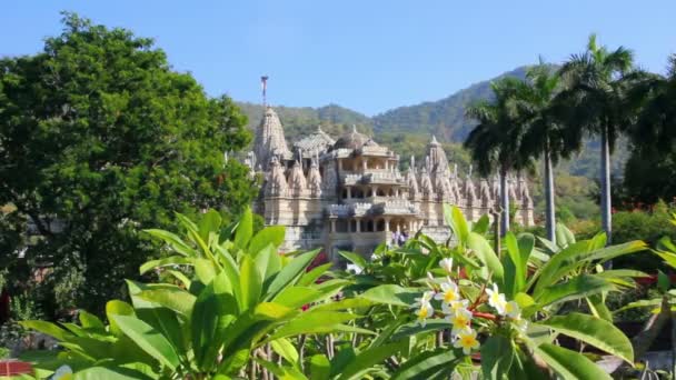 Hinduísmo templo ranakpur em rajasthan Índia — Vídeo de Stock