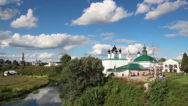 Bekijk op kerken in Soezdal Rusland - timelapse — Stockvideo