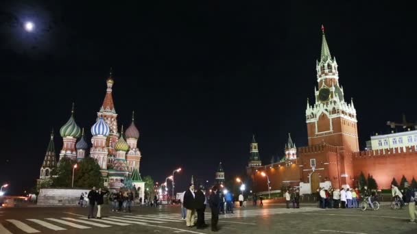 Kremlin and St. Basil Church (Vasiliy Blazhenniy) on Red square in Moscow - timelapse — Stock Video