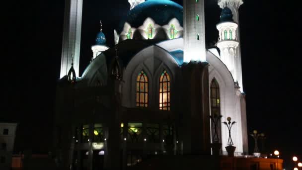 Kul Szarif Meczet w nocy w Kazaniu w Rosji — Wideo stockowe