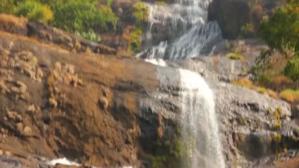 在印度喀拉拉邦州瀑布 — 图库视频影像