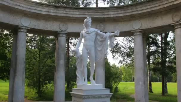 Apollo colonnade in Pavlovsk park St. Petersburg Russia - timelapse in motion — Stock Video