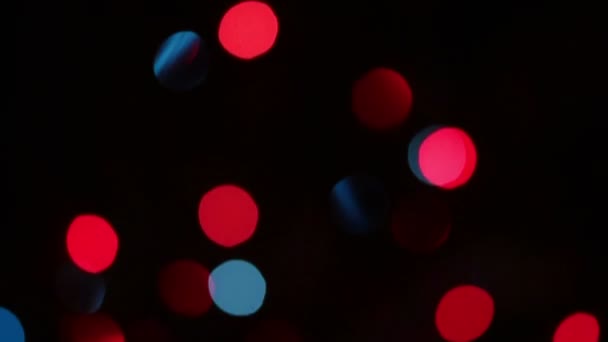 Defocused χρωματιστά κυκλικά φώτα υπόβαθρο - shot κουκλίτσα — Αρχείο Βίντεο