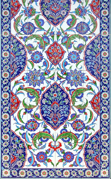 Ornamento floral em azulejos — Fotografia de Stock