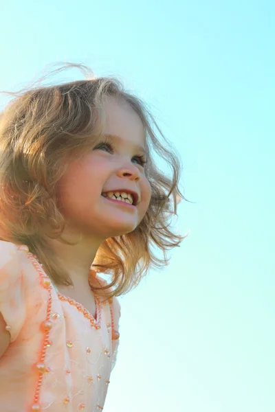 Smiling little girl — Stock Photo, Image