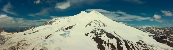 Letecký pohled na horu Elbrus Kavkaz — Stock fotografie