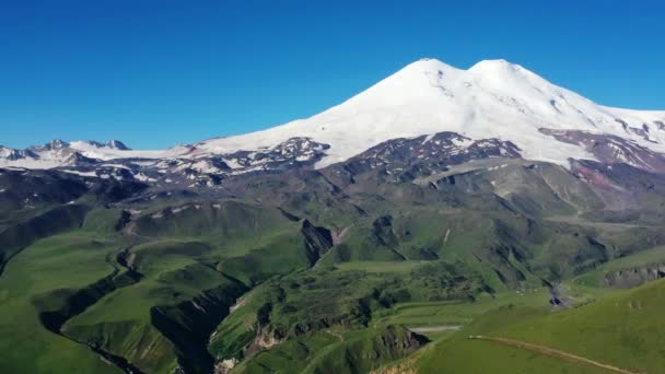 Αεροφωτογραφία Του Όρους Έλμπρους Βόρεια Καύκασος Βουνά Ρωσία — Αρχείο Βίντεο