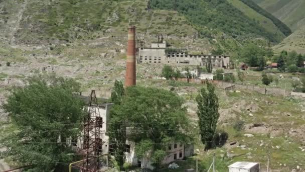 Vista Aérea Antigua Planta Abandonada Ruinas Paisaje Natural — Vídeos de Stock