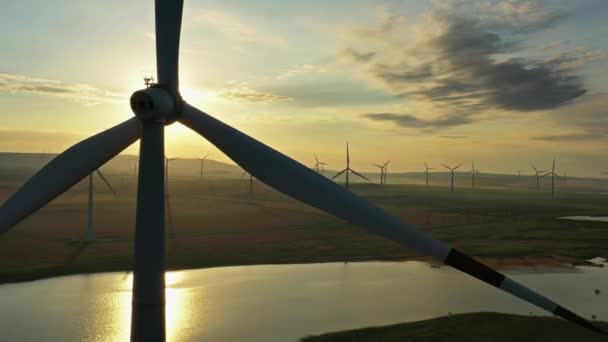 Beautiful Aerial Sunset Landscape Lake Windmills Wind Turbine Wind Farm — Vídeo de Stock