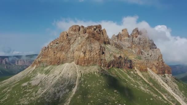 Теща зуба Кавказька гора — стокове відео
