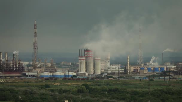 Olie- en gasindustrie raffinaderij plant — Stockvideo