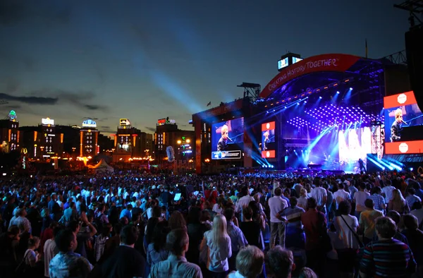 sadaka anti-aids konser kyiv olarak bağımsızlık Meydanı