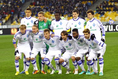 bir grup fotoğrafı için FC Dinamo Kiev takımı poz
