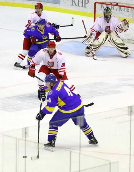 Gry Hokej na lodzie-Ukraina vs Polska — Zdjęcie stockowe