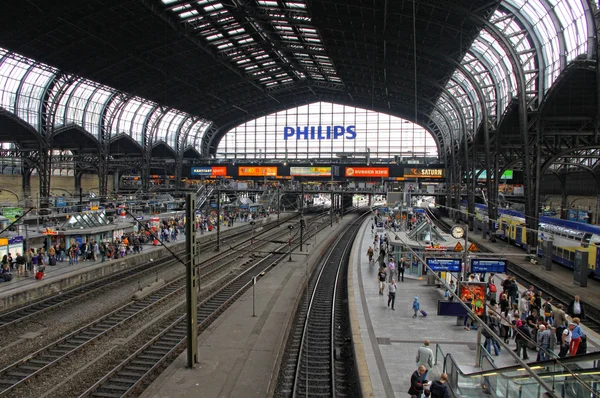 สถานีรถไฟกลางในฮัมบูร์ก ฮัมบูร์ก — ภาพถ่ายสต็อก