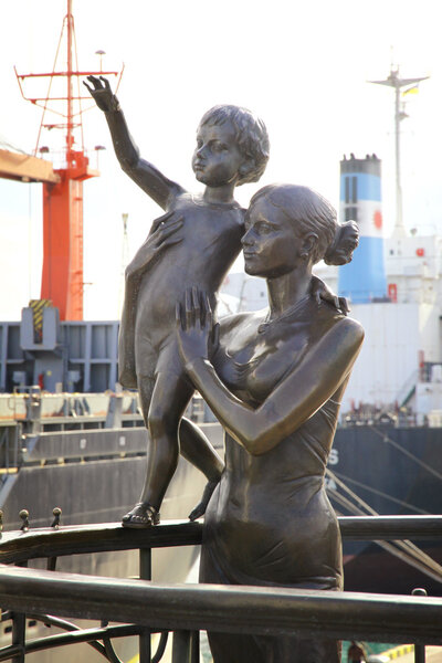 Памятник жене моряка в Одессе
