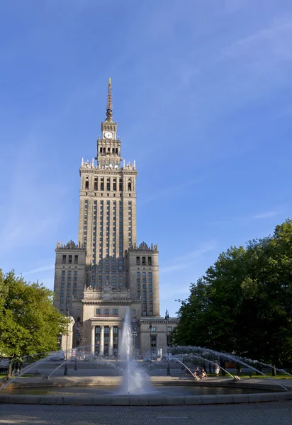 Palatset för kultur och vetenskap i Warszawa — Stockfoto