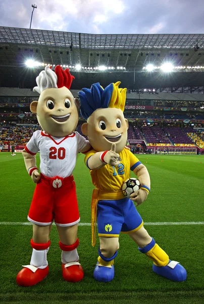 Slavek y Slavko, las mascotas de la UEFA Euro 2012 — Foto de Stock