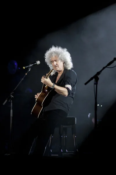 Queen perform onstage during charity concert in Kyiv — Stock Photo, Image