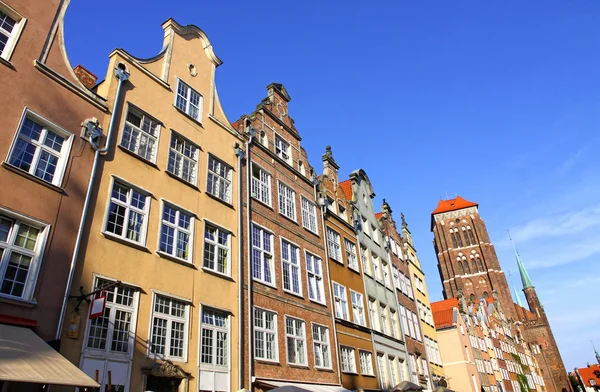 Edifícios antigos coloridos na cidade de Gdansk, Polônia — Fotografia de Stock