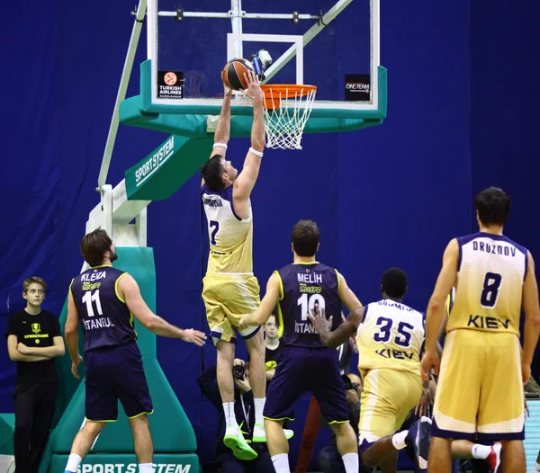 Euroleague-Spiel Budivelnik vs fenerbahce ulker — Stockfoto