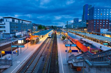 Freiburg Hauptbahnhof tren istasyonu, Almanya