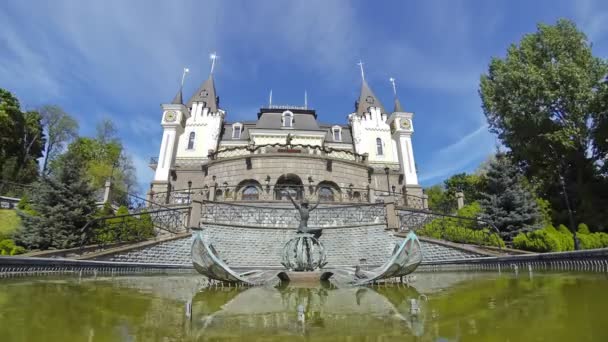 Edificio del Teatro Académico Nacional de Marionetas en Kiev, Ucrania — Vídeos de Stock