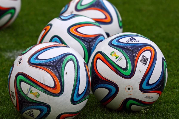 Bolinhas oficiais da Copa do Mundo FIFA 2014 (Brazuca ) — Fotografia de Stock