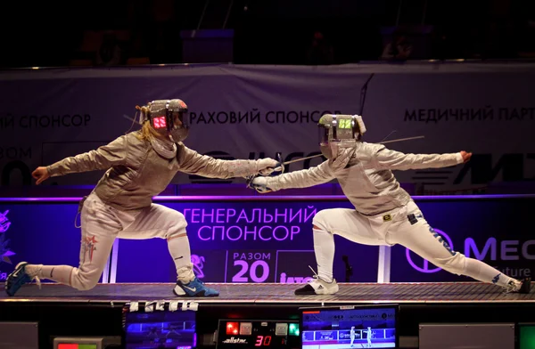 Femenino Sabre partido del Campeonato Mundial de Esgrima — Foto de Stock