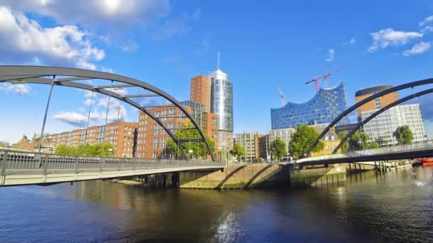 Περιοχή Speicherstadt στην πόλη του Αμβούργο, Γερμανία — Αρχείο Βίντεο