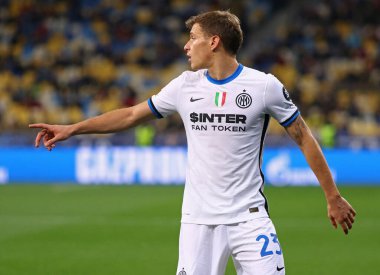 KYIV, UKRAINE - 28 Eylül 2021: UEFA Şampiyonlar Ligi maçı Shakhtar Donetsk - Internazionale. Inter 'den Nicolo Barella. Kyiv 'deki NSC Olimpiyskyi Stadyumu