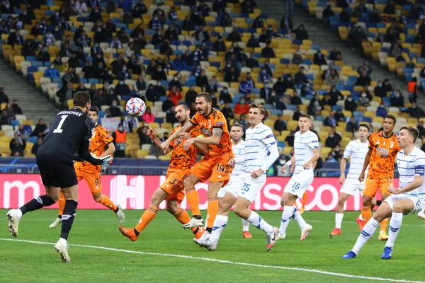 Kyiv Ukraine October 2020 Dynamo Kyiv White Juventus Orange Players — Stock Photo, Image