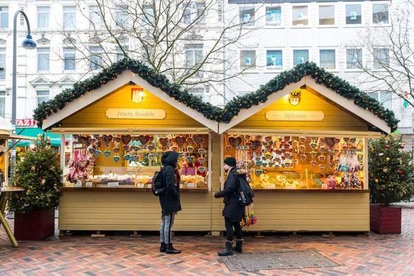 Hamburg Germany December 2019 Kiosks Traditional German Handmade Gingerbread Hearts — 图库照片