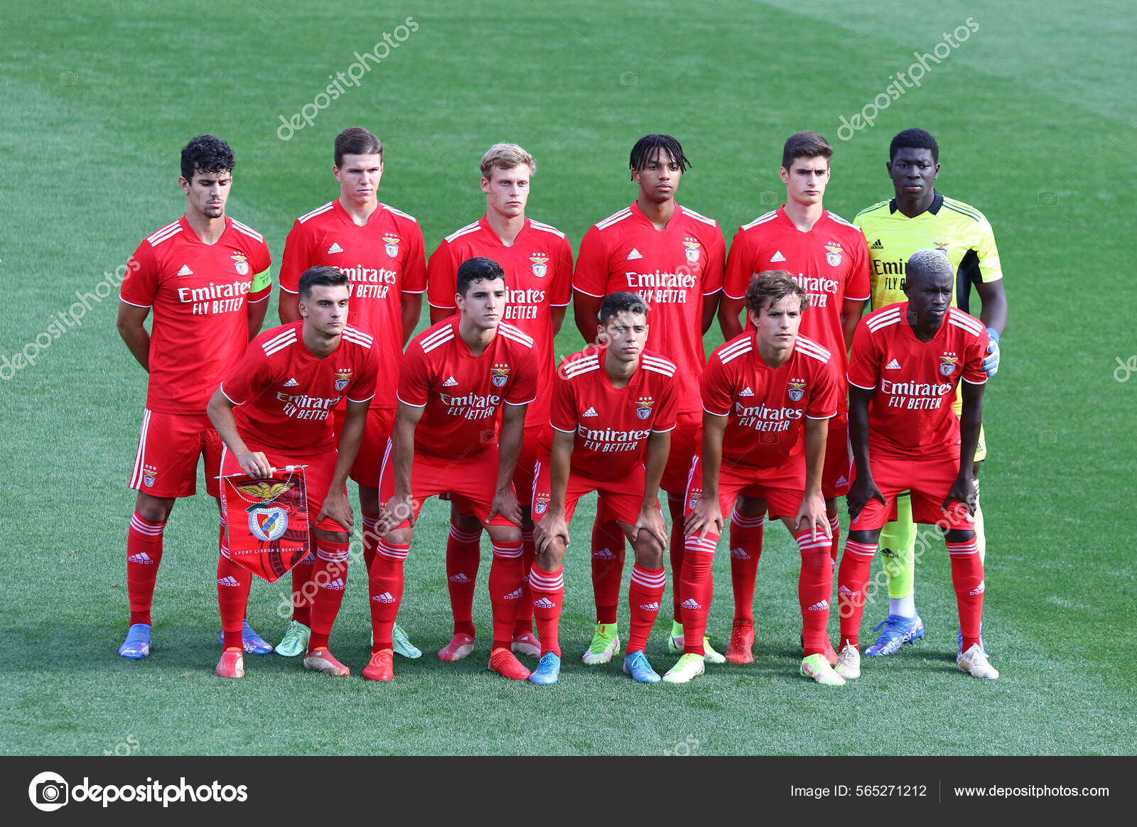 Kyiv Ukraine September 2021 Benfica U19 Players Pose Group Photo