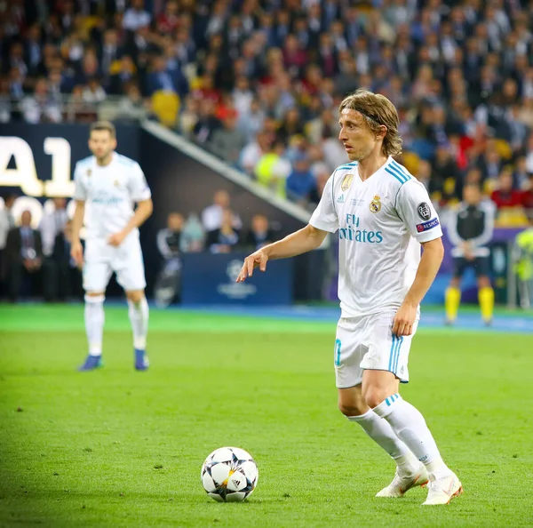 Kyiv Ucrania Mayo 2018 Luka Modric Del Real Madrid Controla — Foto de Stock