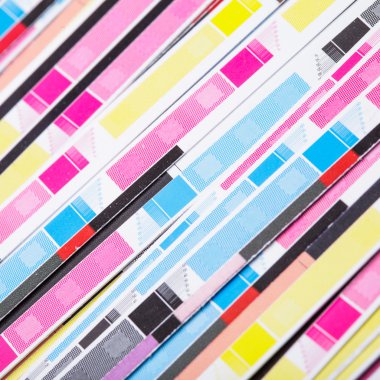 CMYK renk