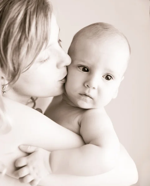 Madre y bebé — Foto de Stock