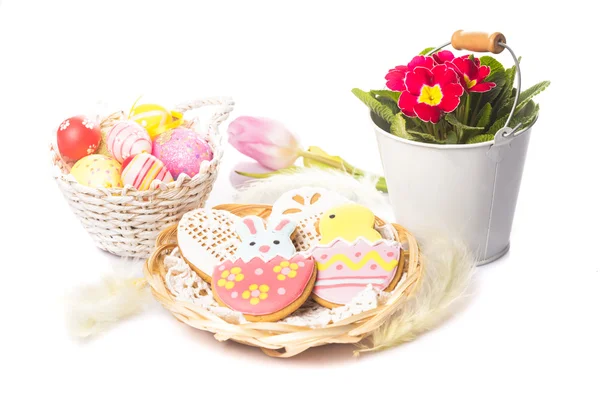 Easter cookies and decorative eggs — Stock Photo, Image