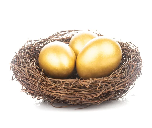 Goldene Eier im Nest — Stockfoto