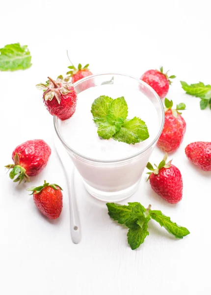 Strawberry Yoghurt — Stockfoto