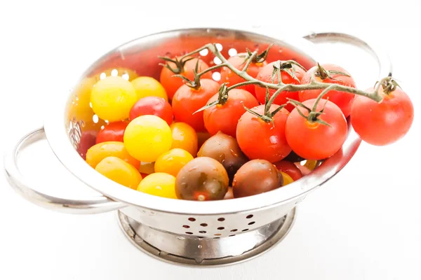 Varios tipos de tomates cherry — Foto de Stock