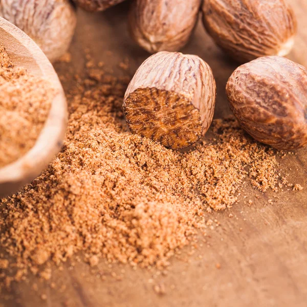 Ground nutmeg — Stock Photo, Image