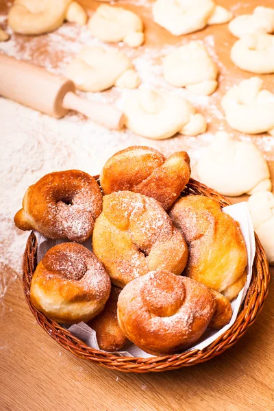 Donats in basket — Stock Photo, Image